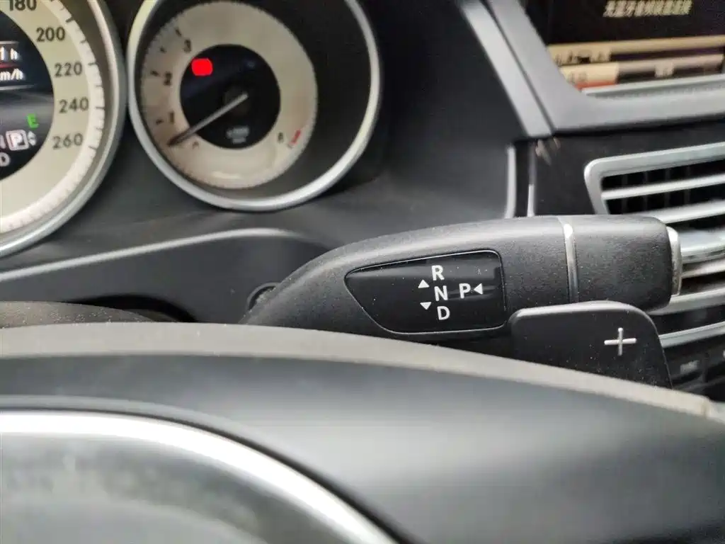 Mercedes-Benz E-Class 2015 E 400 L Sport Luxury 4MATIC фото 7