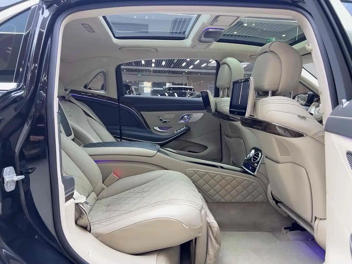 Mercedes-Benz Maybach S-Class 2015 S 600 фото 12