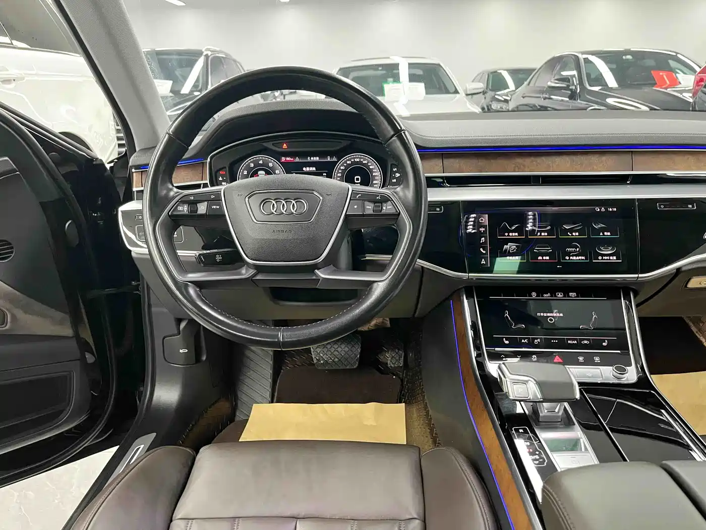 Audi A8 2019 Facelift Plus A8L 50 TFSI quattro Comfort фото 14