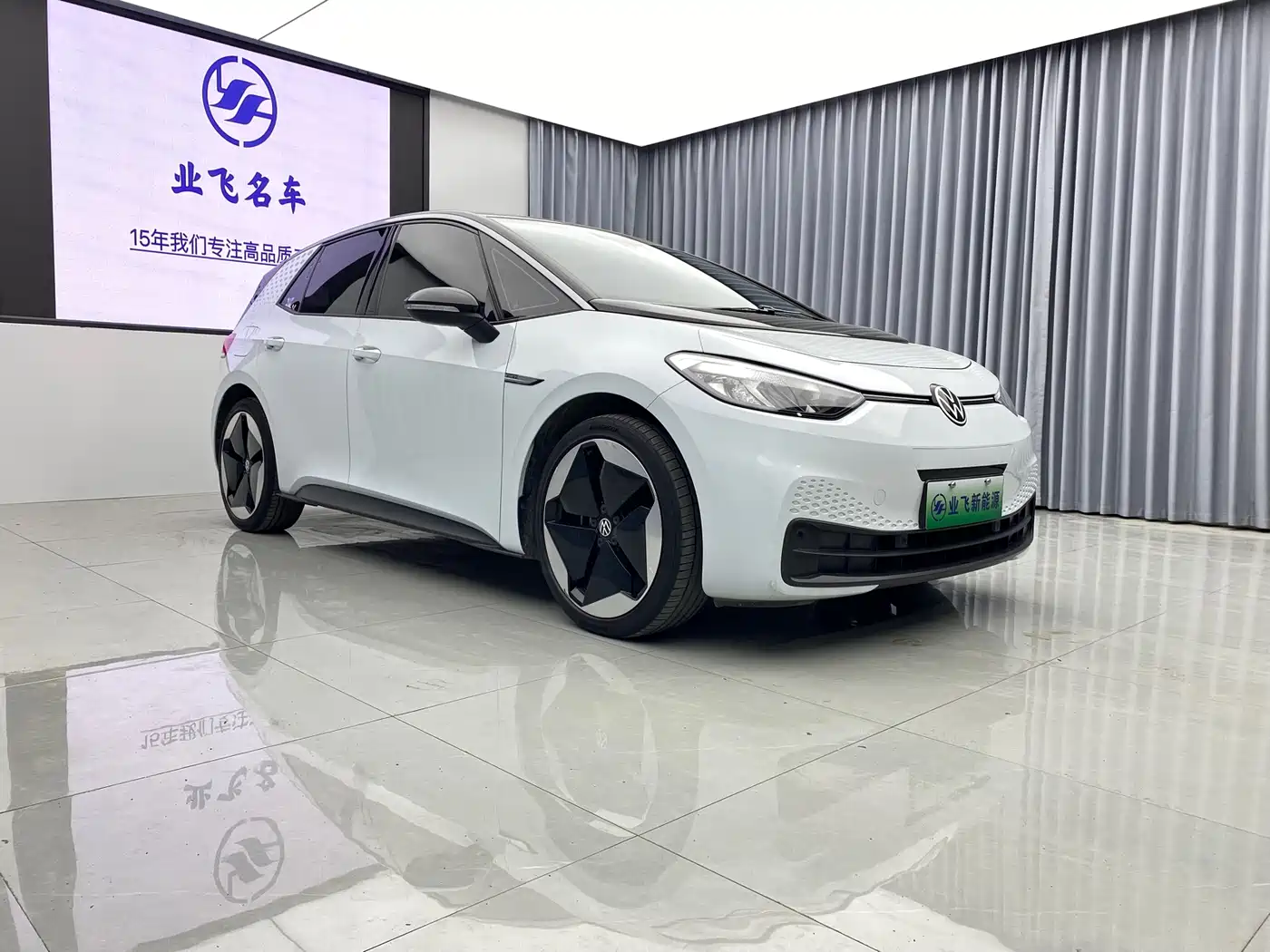 Volkswagen ID.3 2023 Upgraded Pure Intelligence Edition фото 3