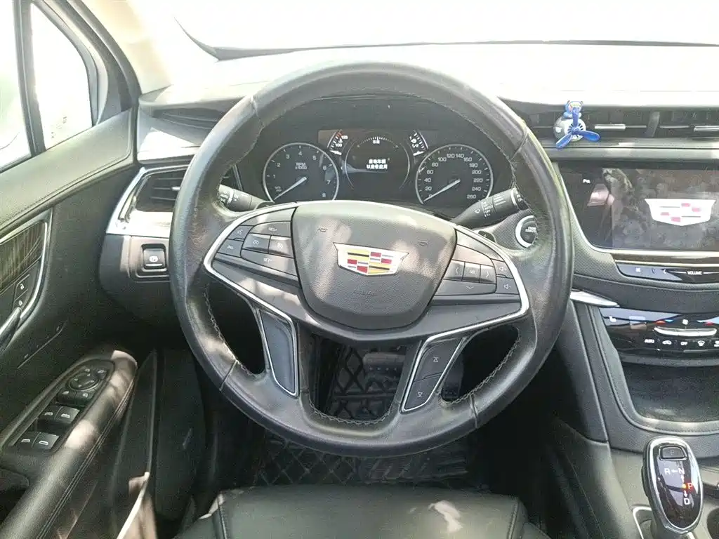 Cadillac XT5 2018 25T Luxury фото 3