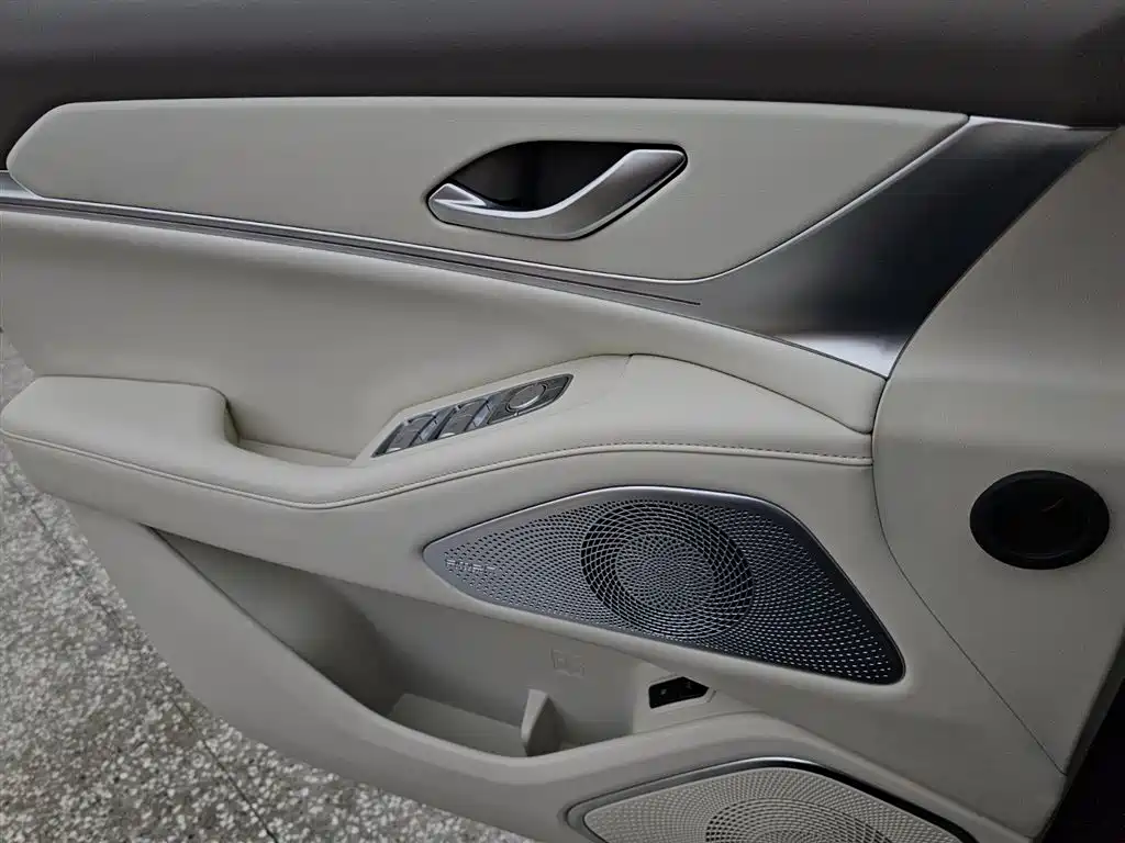 WEI PAI WEI BRAND BLUE MOUNTAIN