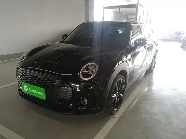 MINI CLUBMAN 2020