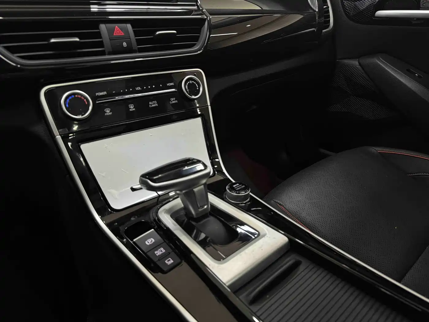 Kia Seltos 2023 1.5L CVT Luxury Edition фото 13