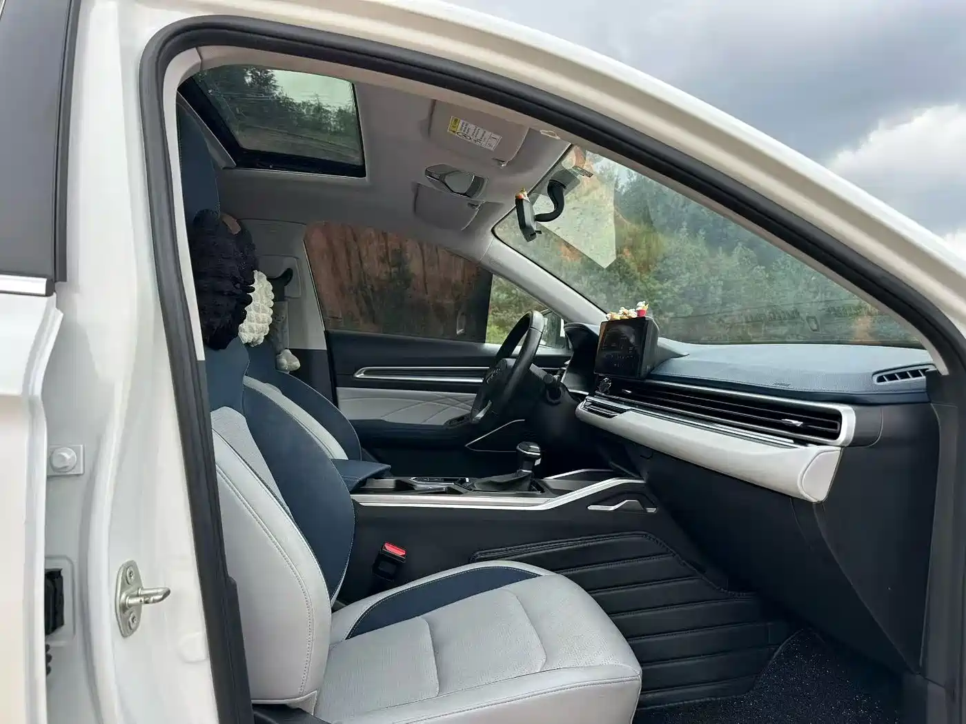 Фото 7 - Geely Emgrand