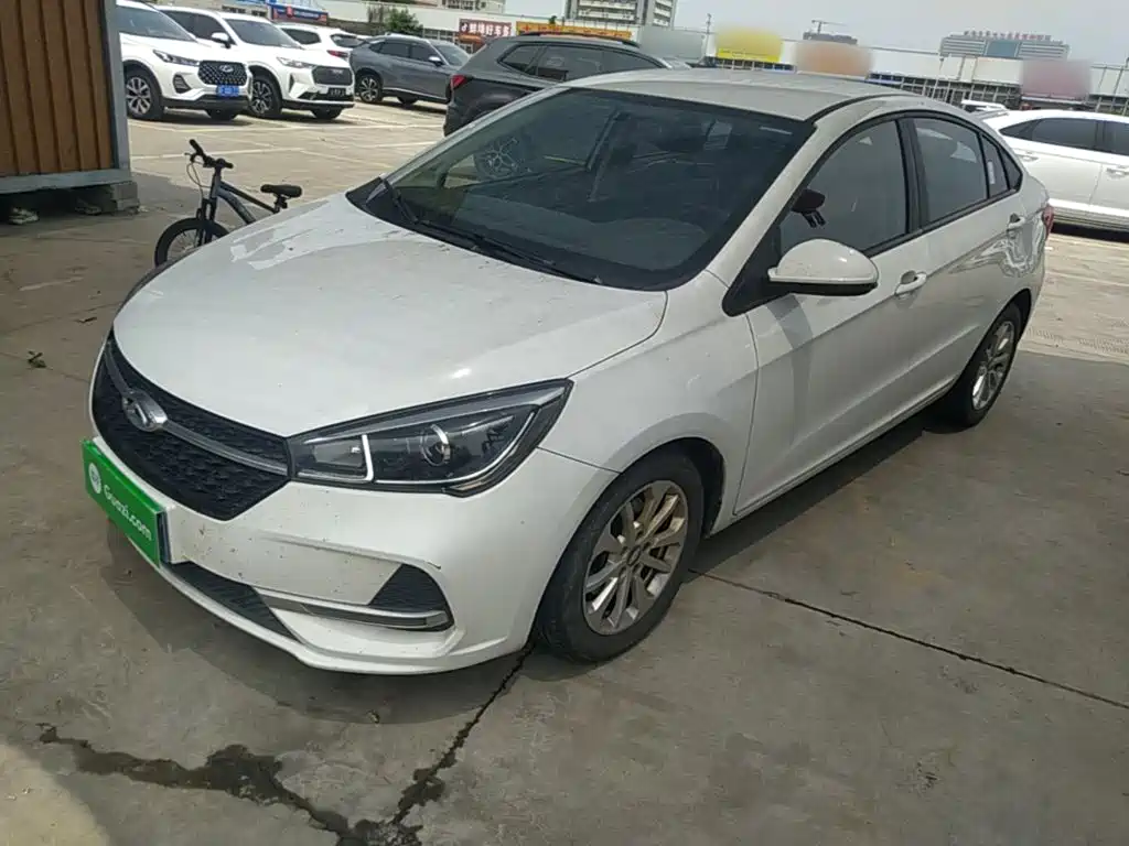 Фото 2 - Chery Arrizo 5