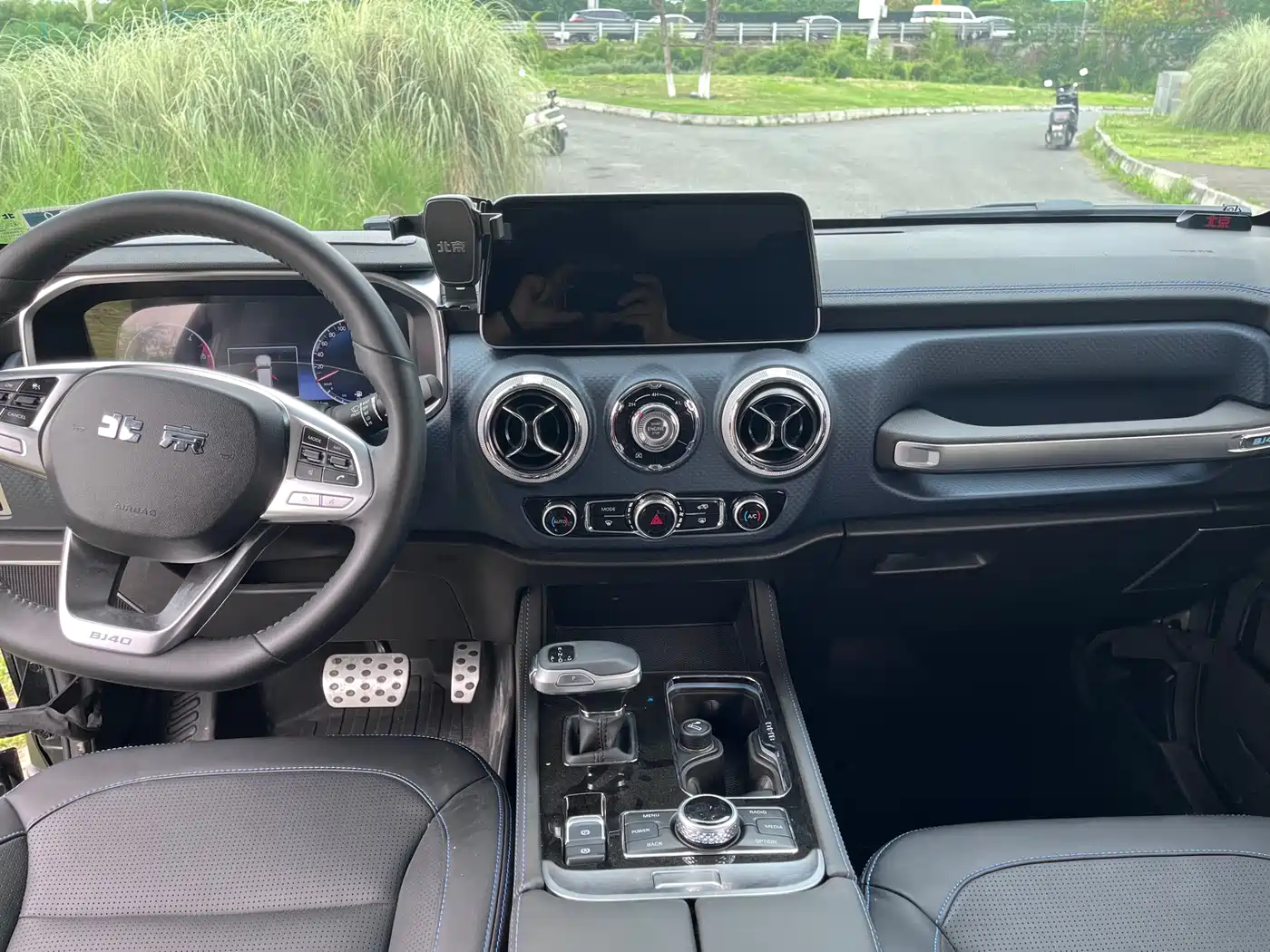BAIC ORV Beijing Offroad BJ40 2024 2.0D Blade Hero Glory Edition фото 9