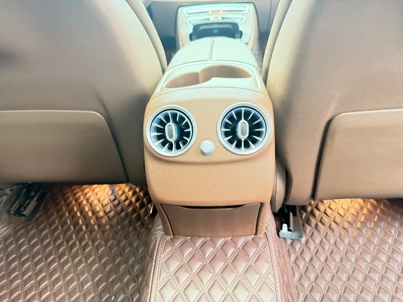 Mercedes-Benz E-Class 2019 Facelift E 300 L Luxury фото 9