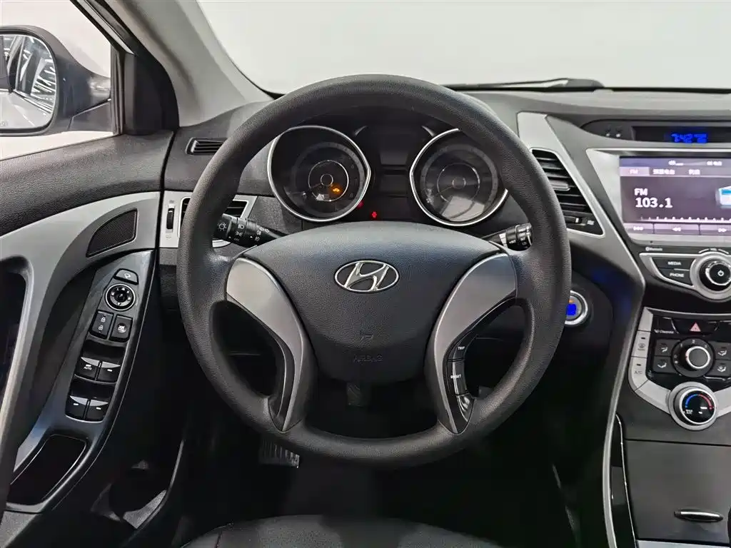 HYUNDAI LANGDONG
