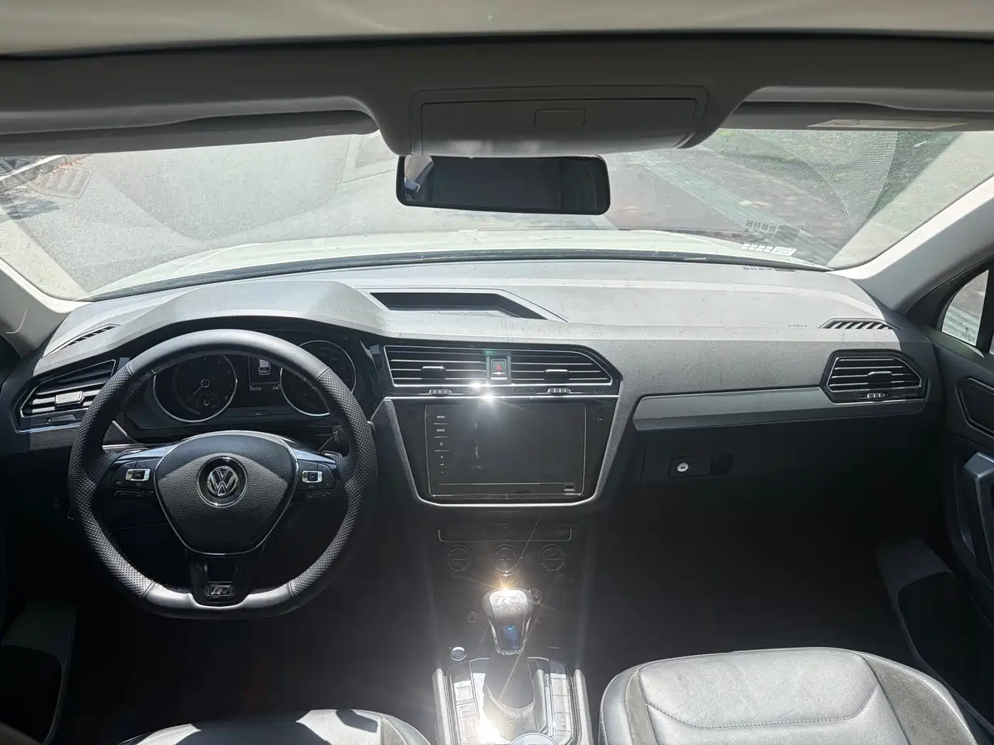 Volkswagen Tiguan L 2019 330TSI Automatic 2WD Panorama Comfort Edition China VI фото 11