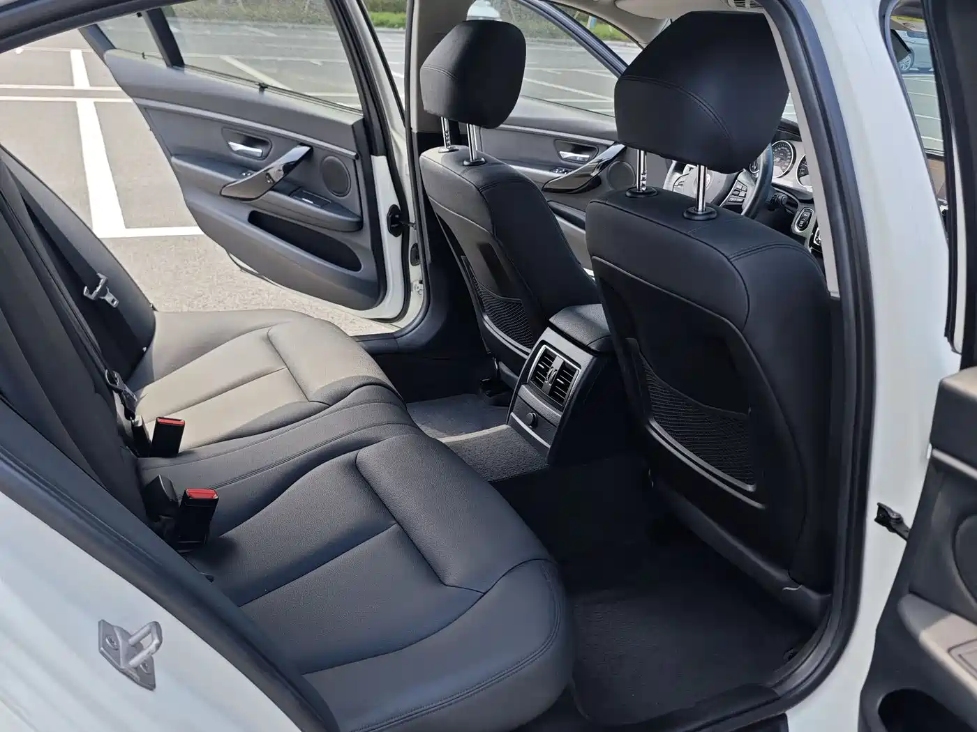 BMW 3 Series 2017 320Li M Sport фото 6