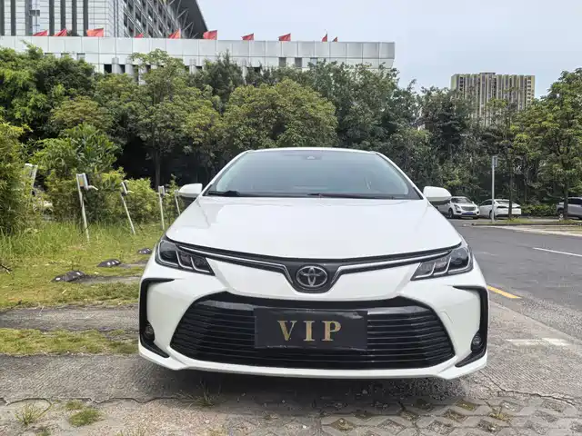 Toyota Corolla 2021 1.2T S-CVT Elite PLUS Edition — фото 2