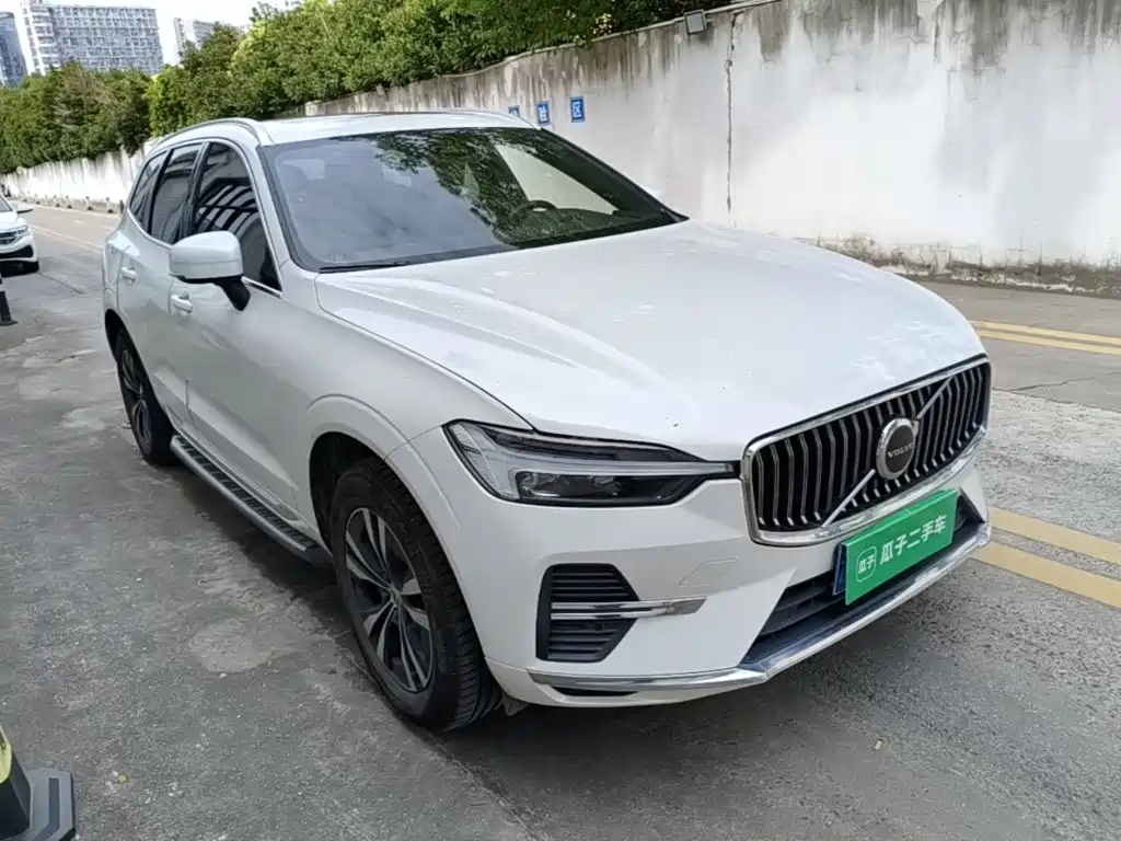 Volvo XC60 2025 2025 B5 AWD Smart Luxury Edition