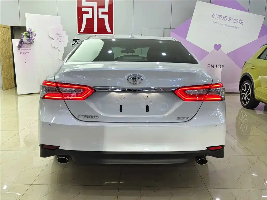 Toyota Camry 2021 2.0G Luxury Edition фото 5