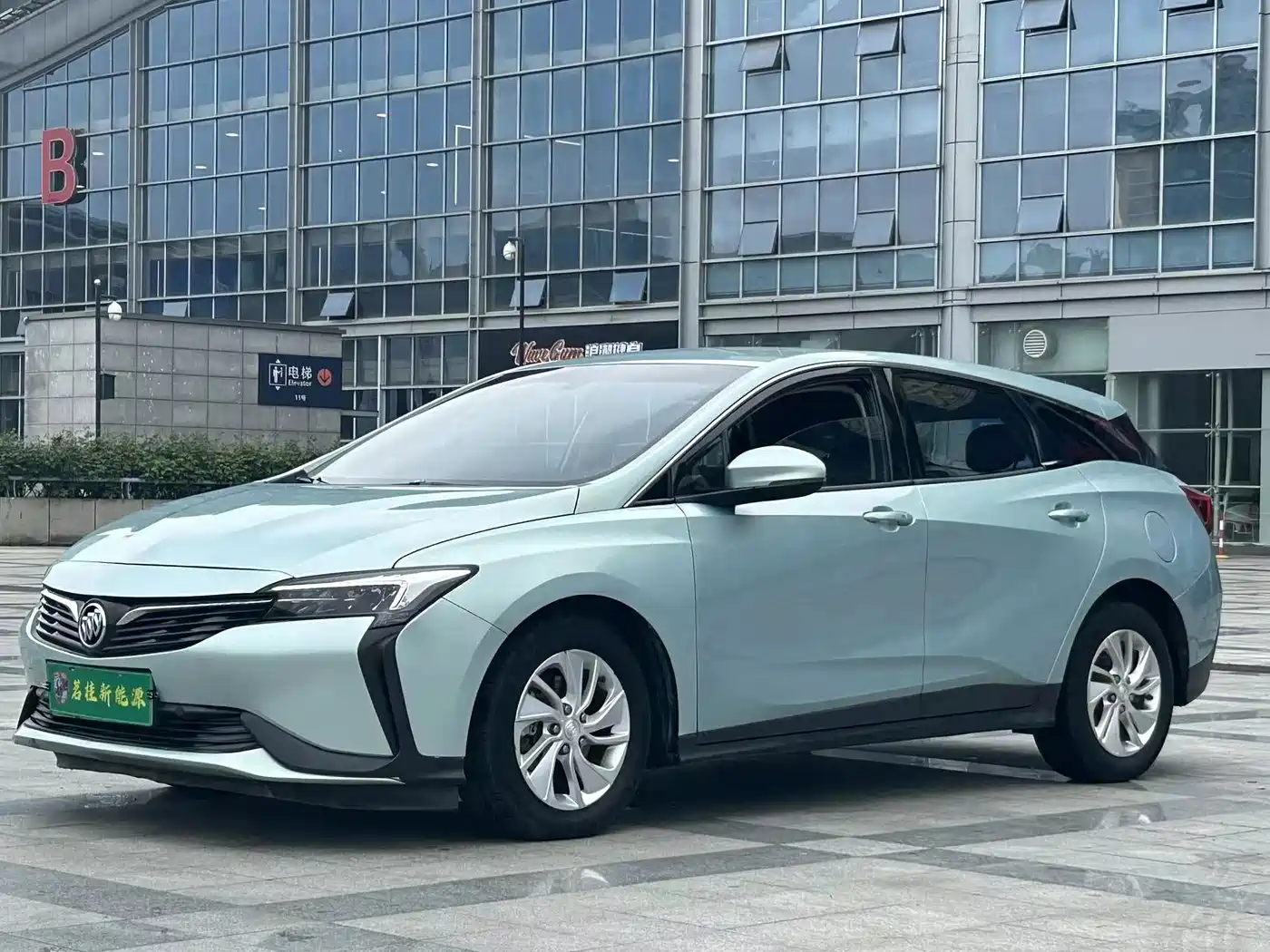 صورة 1 - Buick Velite 6