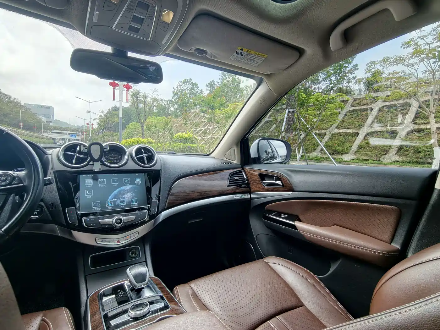 BYD Tang New Energy 2015 2.0T 4WD Flagship фото 10