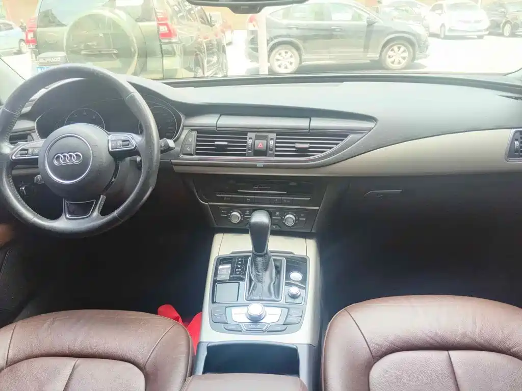 Фото 12 - Audi A7