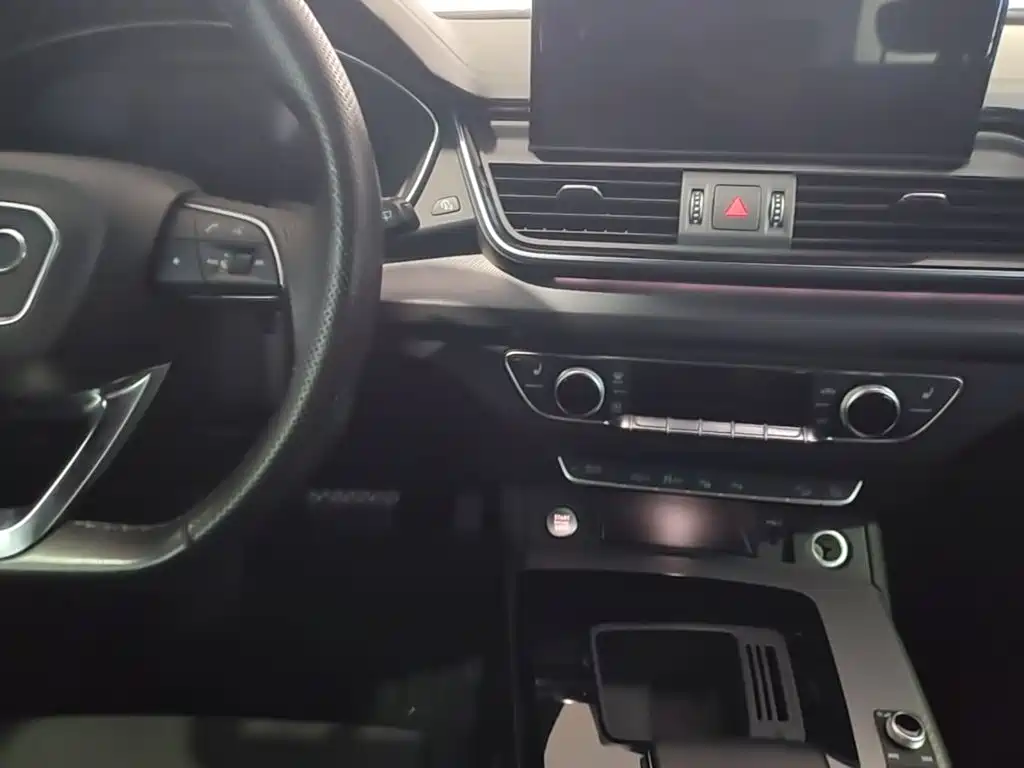 Audi Q5L Sportback 2022 2022 40 TFSI Luxury