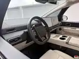 Фото 9 - Li Auto MEGA