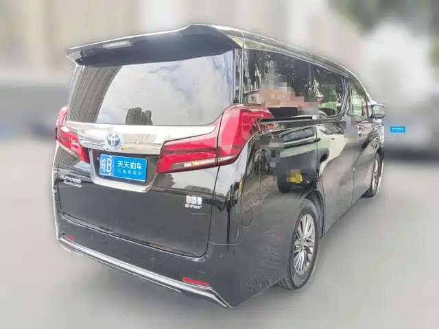 Toyota Alphard 2019 Hybrid 2.5L Luxury — фото 2