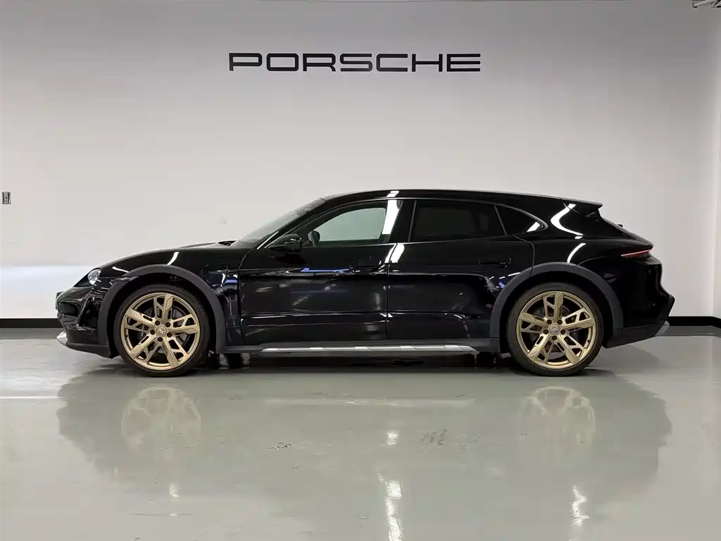 Porsche Taycan 2024 Taycan 4S Cross Turismo фото 4