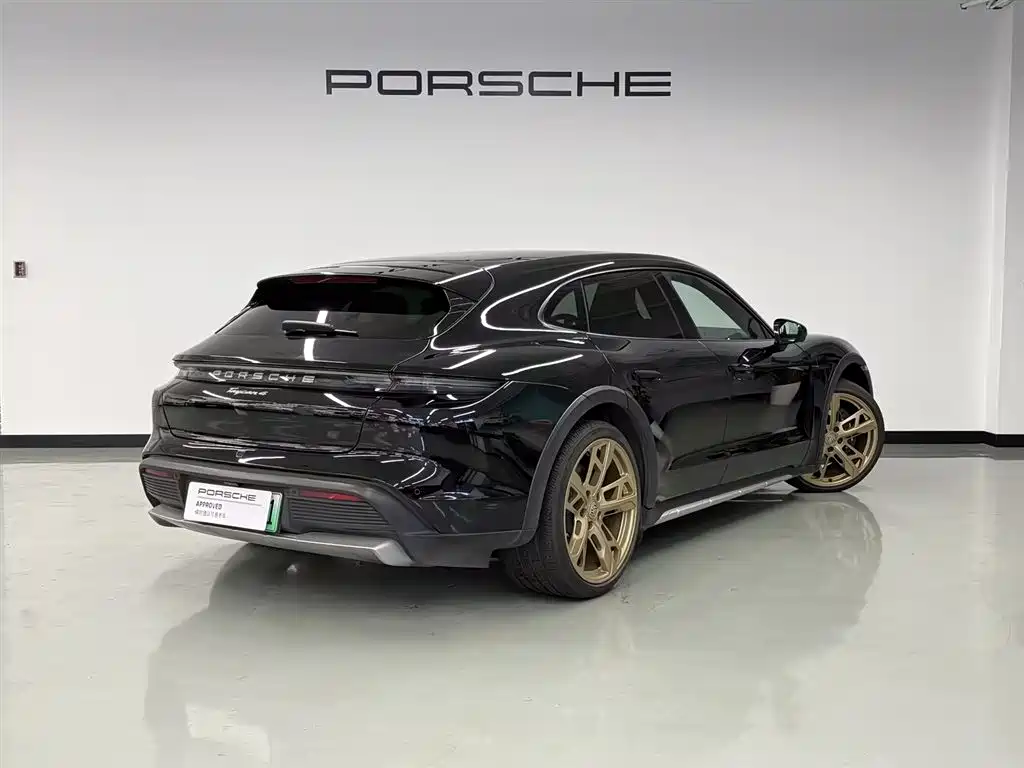 Porsche Taycan 2024 Taycan 4S Cross Turismo фото 6