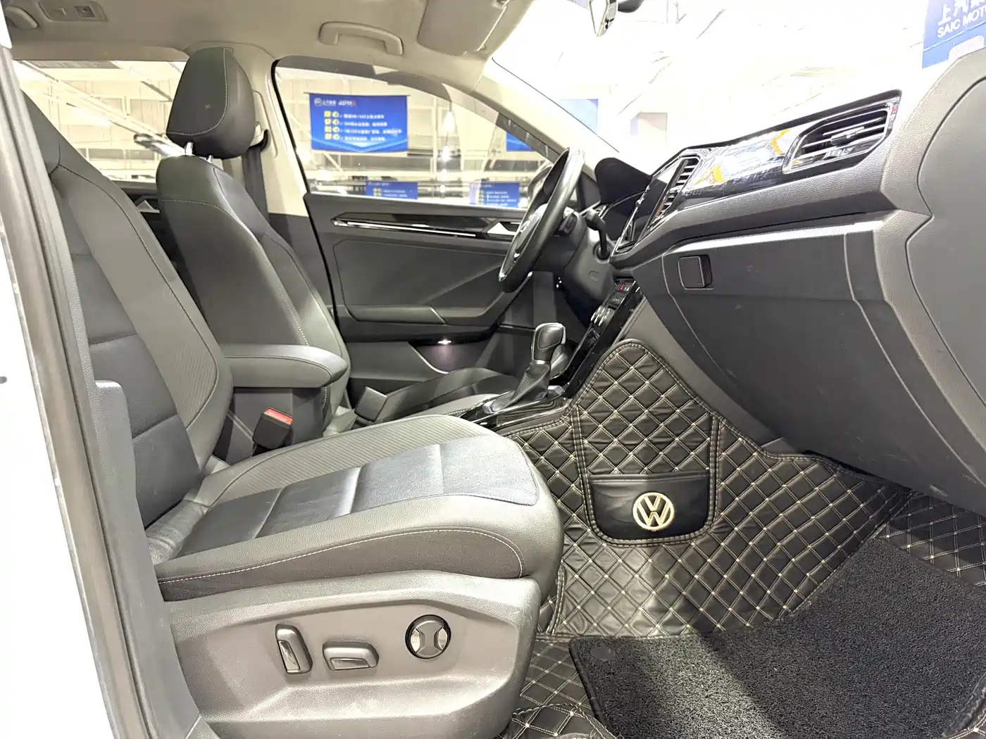 Volkswagen T-ROC 2022 280TSI DSG 2WD Comfort PLUS фото 4