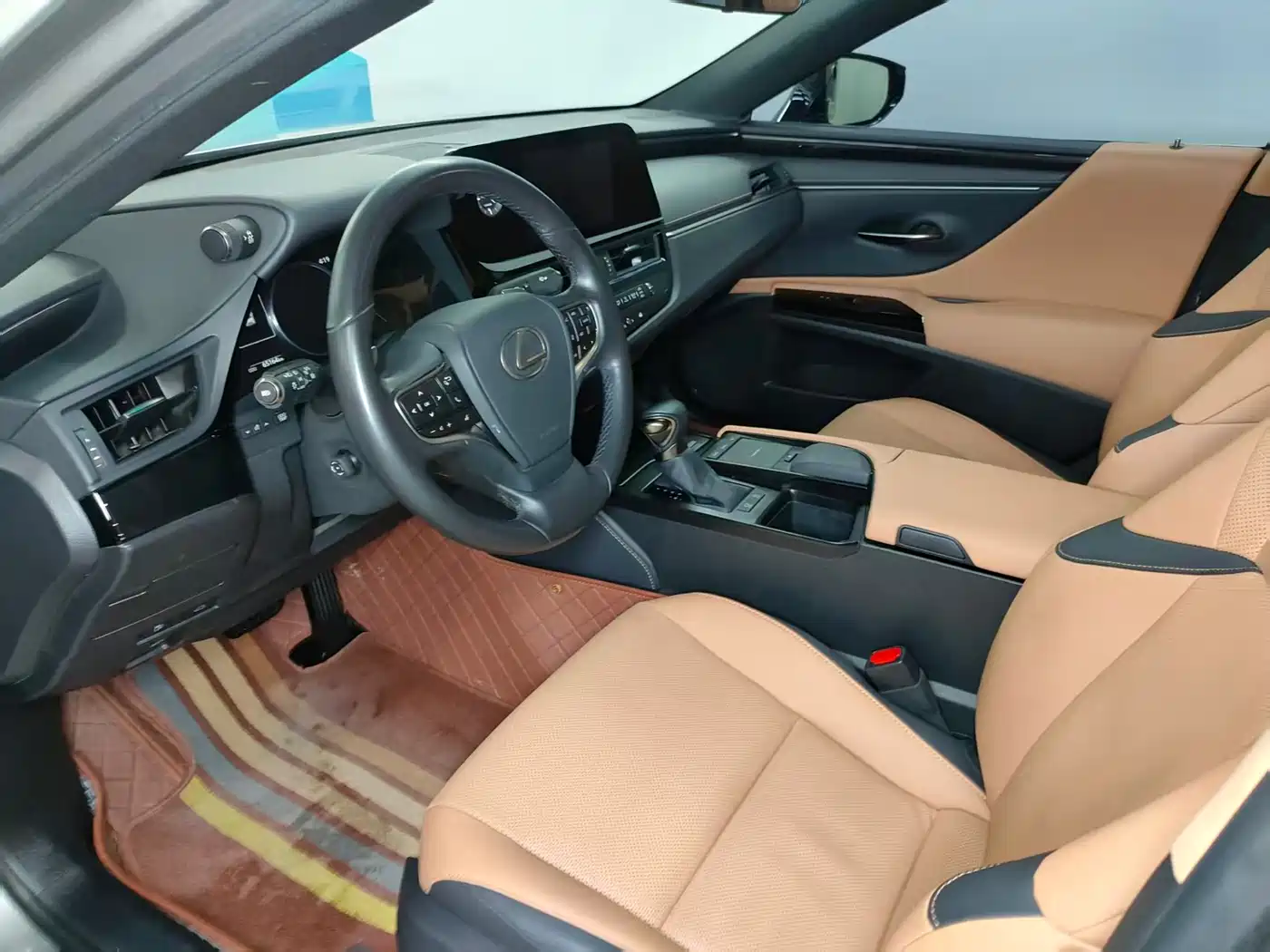 Lexus ES 2021 200 Excellence Edition фото 6