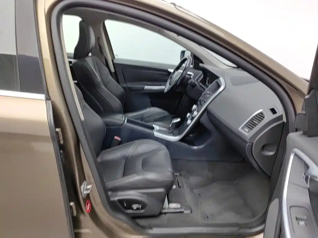 Photo 23 - Volvo XC60