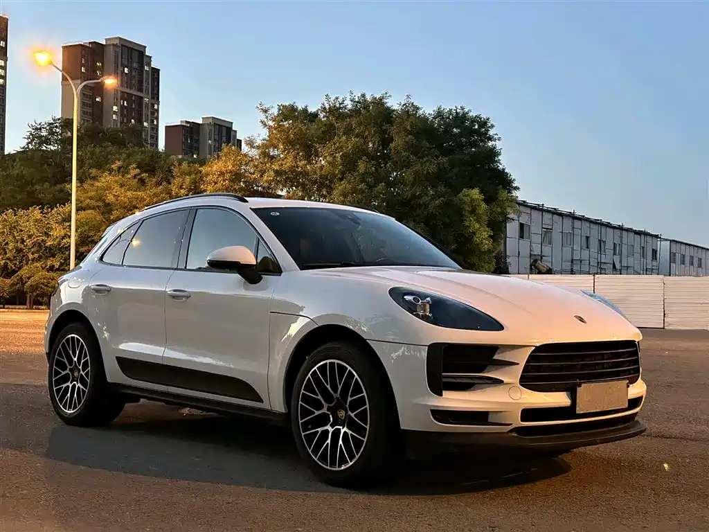 Porsche Macan 2018 Macan 2.0T фото 3