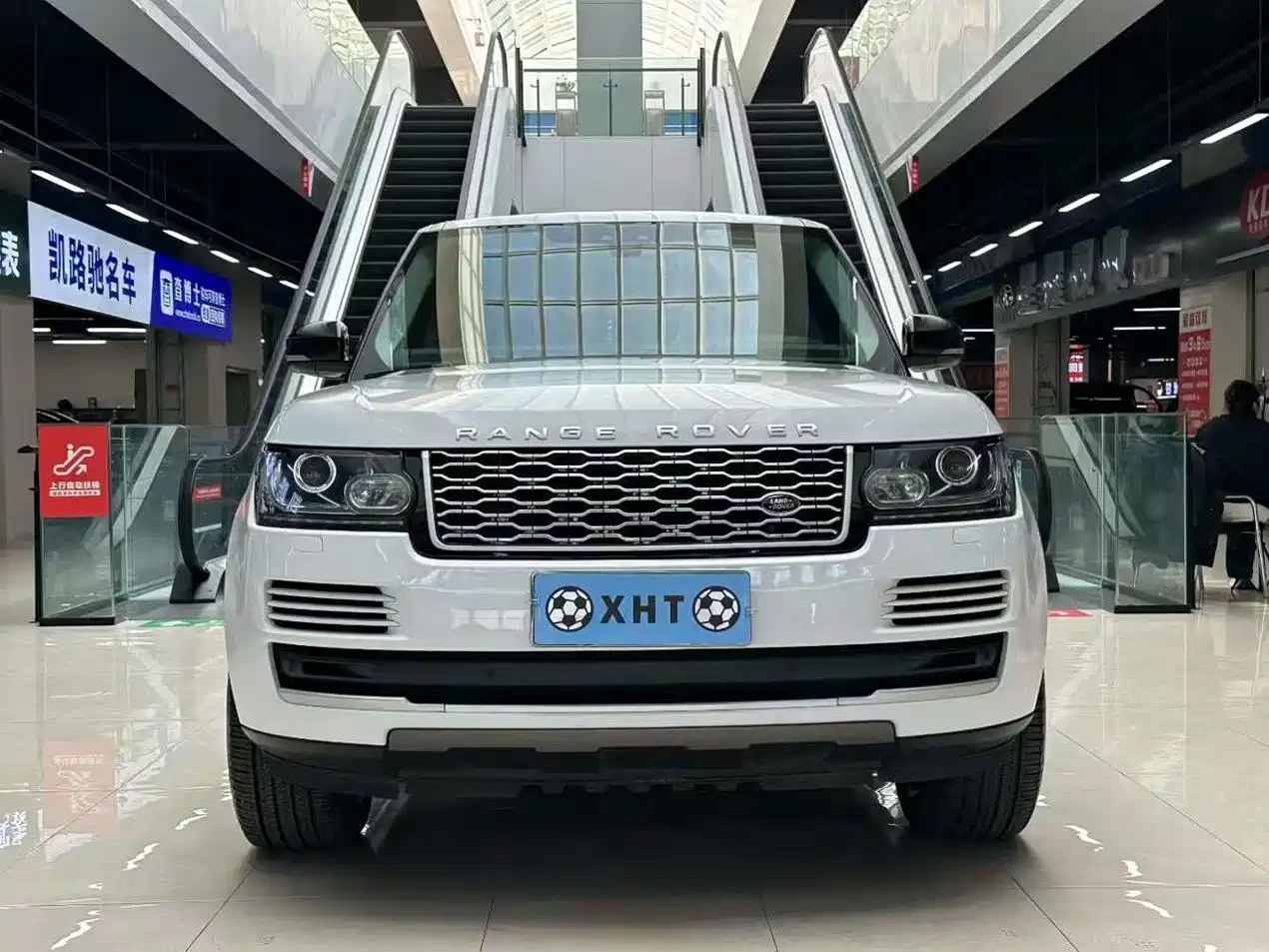 Land Rover Range Rover 2016 3.0 SC V6 Vogue LWB фото 2