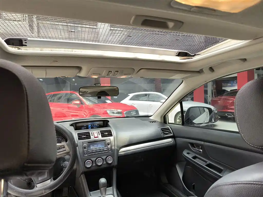 Subaru XV 2014 2.0i Elite фото 14