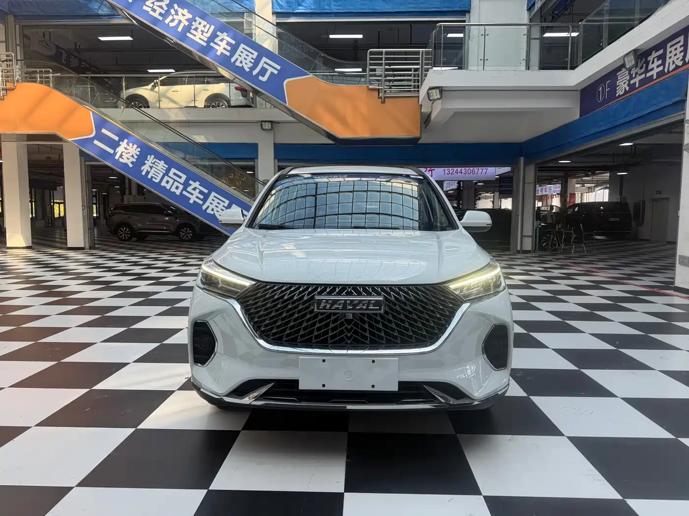 Haval M6 2023 PLUS 1.5T DCT Elite Smart Connect фото 2