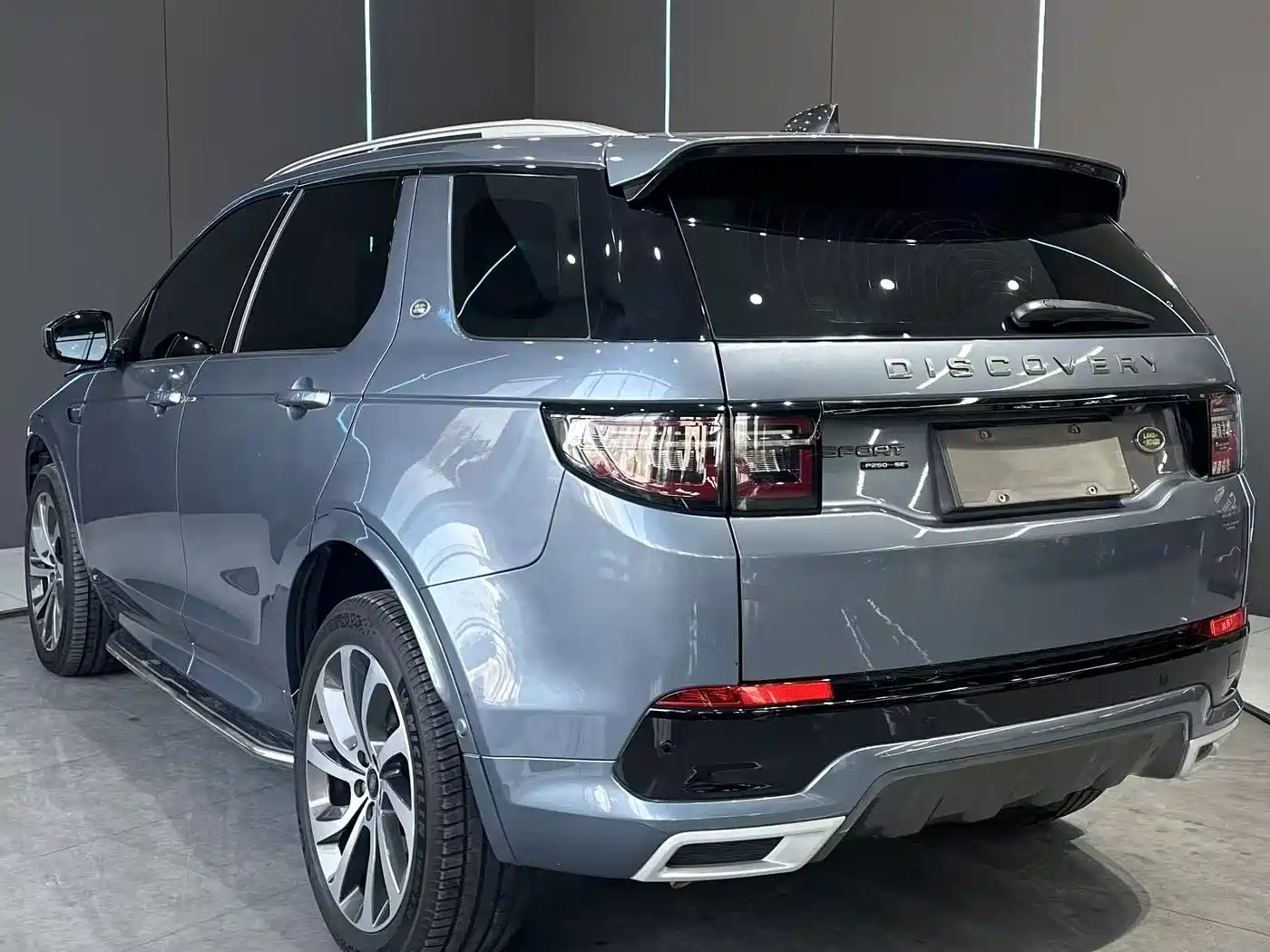 Land Rover Discovery Sport 2021 249PS R-Dynamic SE Performance Technology Edition 7-seater фото 8