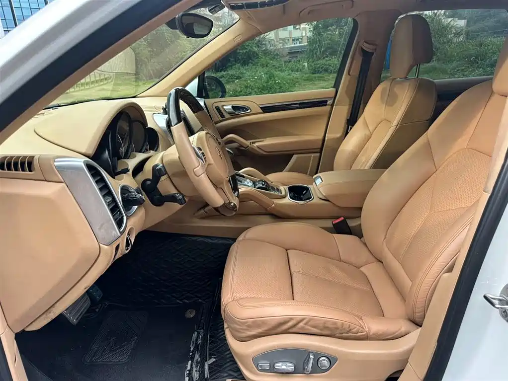 Porsche Cayenne 2011 Cayenne 3.0T фото 9