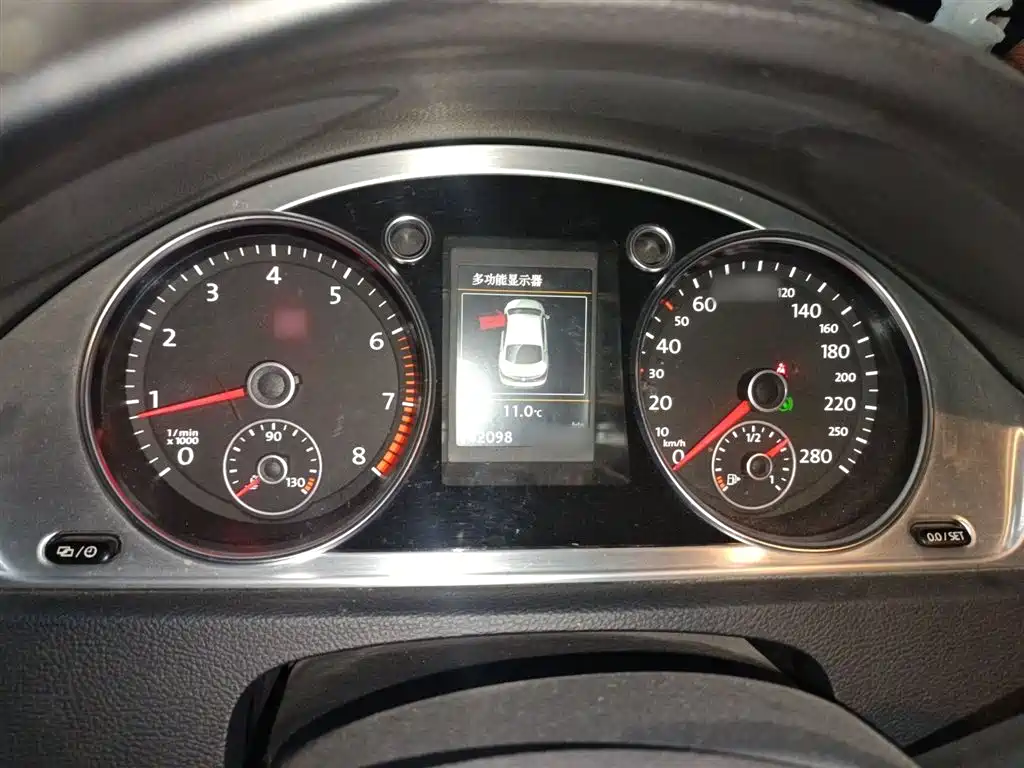 Volkswagen FAW-Volkswagen CC 2018 1.8TSI Luxury фото 4