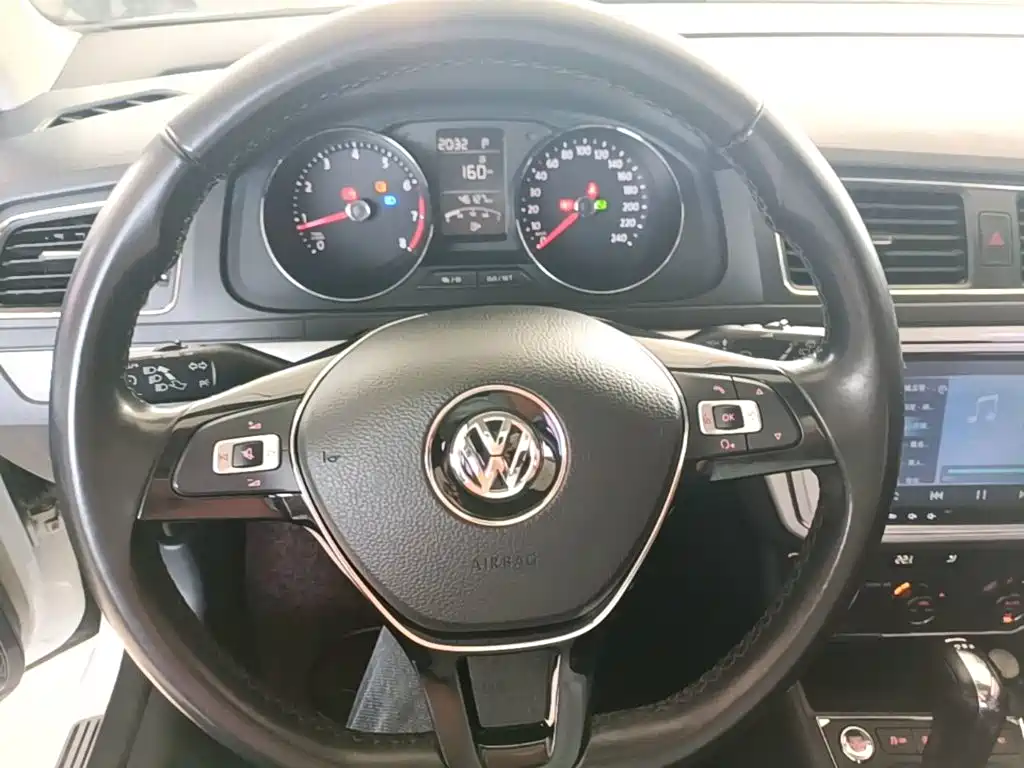 Volkswagen Lavida Tour 2018 2017 230TSI DSG Comfort Edition