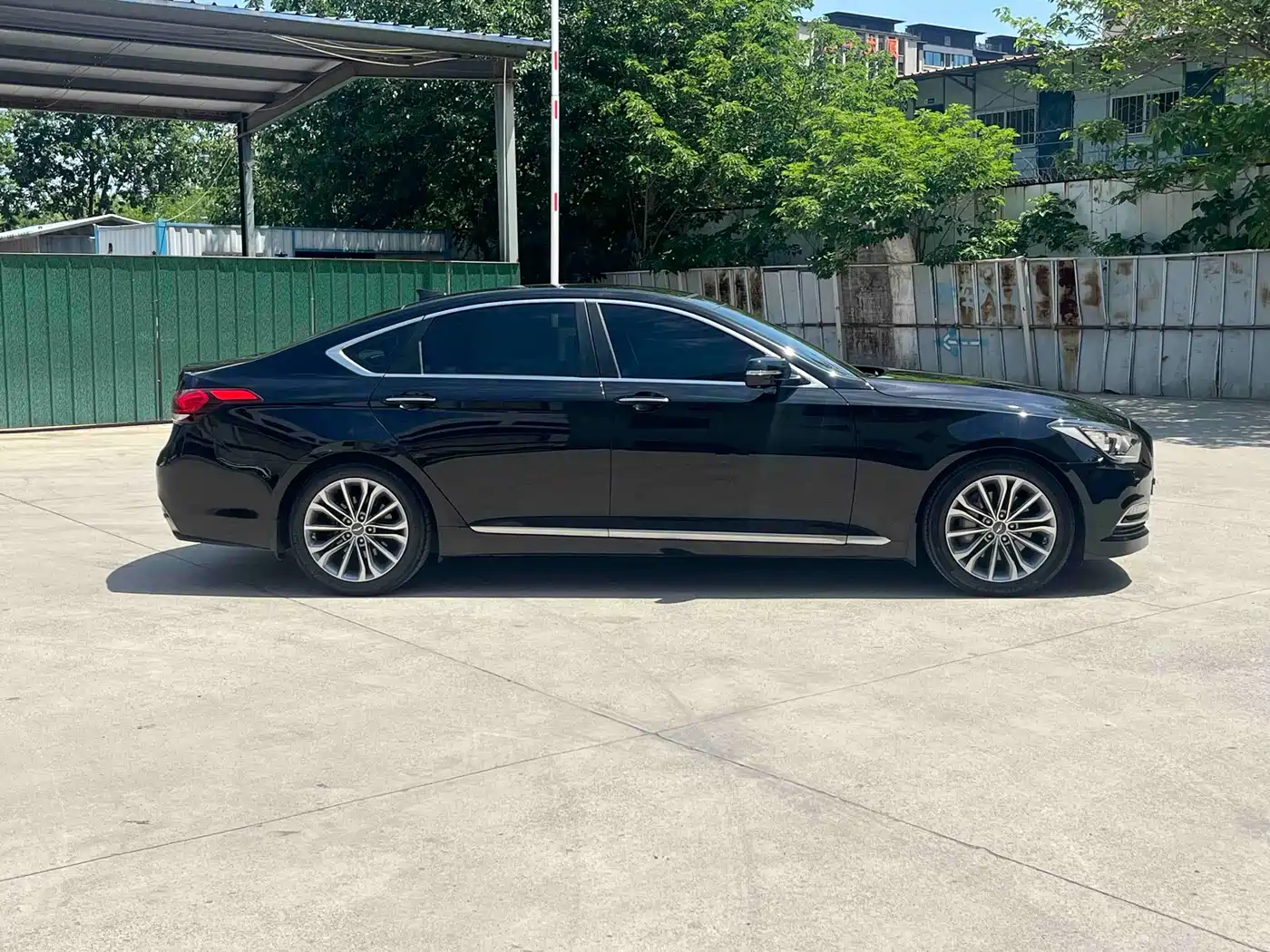 Hyundai Genesis 2015 3.3GDi AWD Flagship Edition фото 7