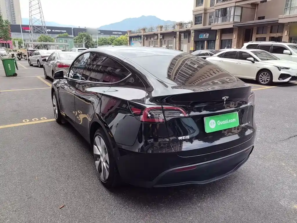 Фото 5 - Tesla Model Y