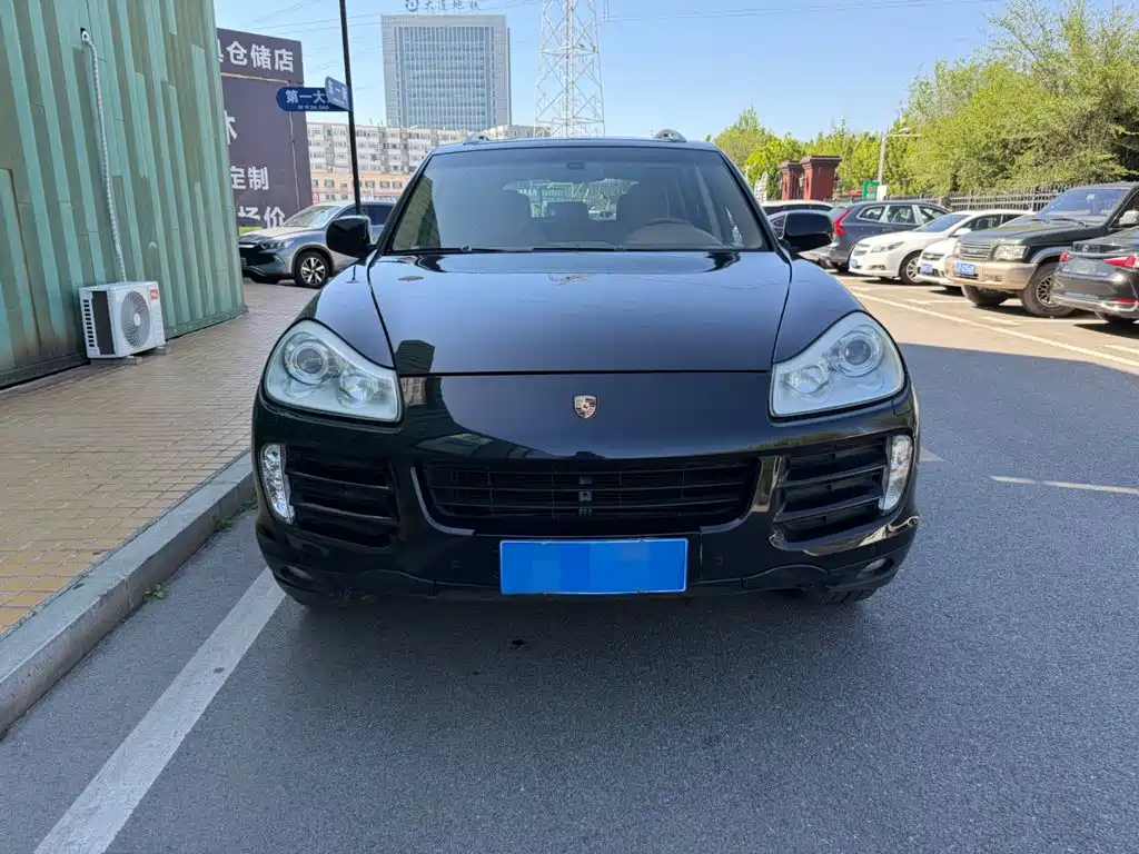 Фото 2 - Porsche Cayenne
