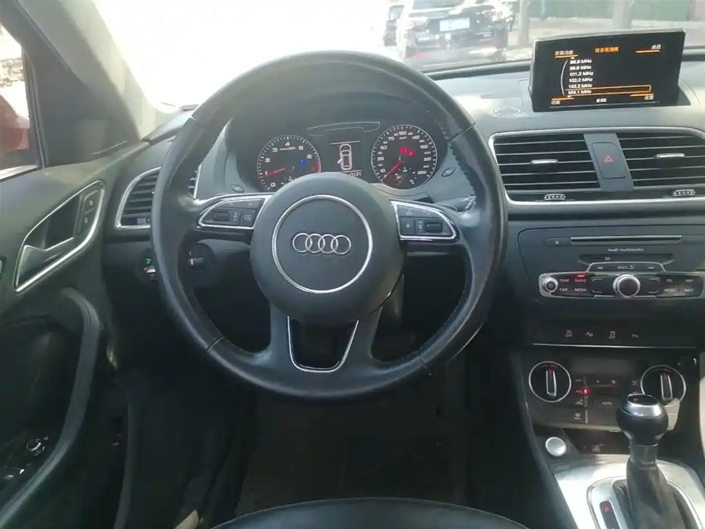 Audi Q3 2017 30 TFSI Style фото 11