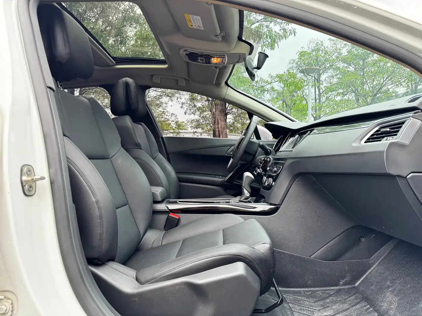 Peugeot 508 2015 1.6THP Auto Comfort Edition фото 9