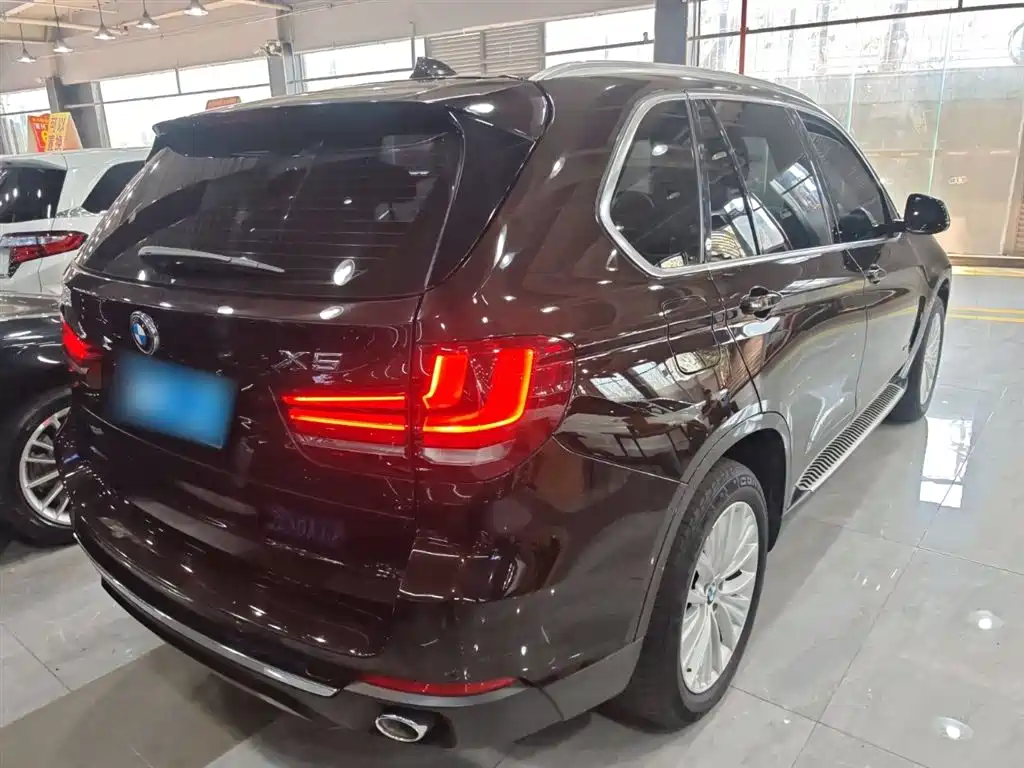 BMW X5 (Import) 2017 xDrive28i фото 3