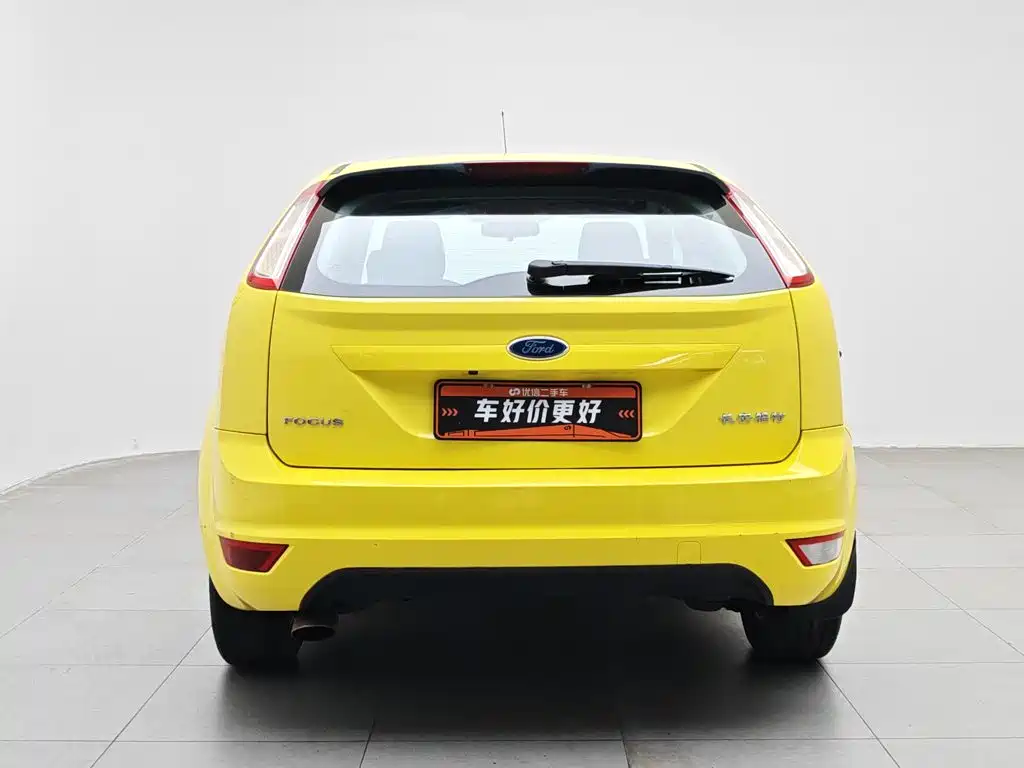 Фото 4 - Ford Focus