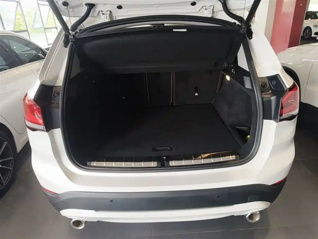BMW X1 2022 sDrive25Li Leading фото 19