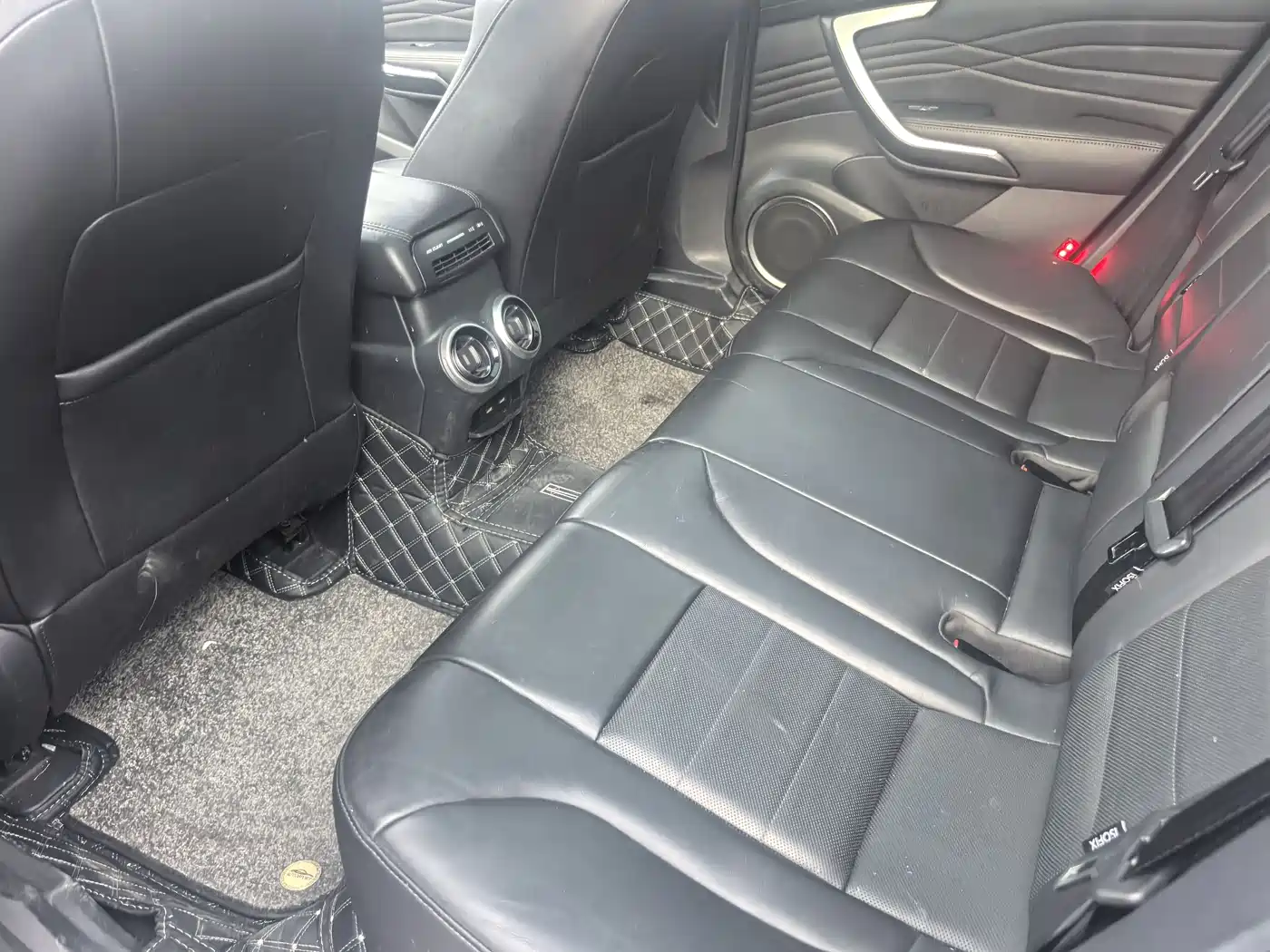 WEI PAI WEI BRAND P8