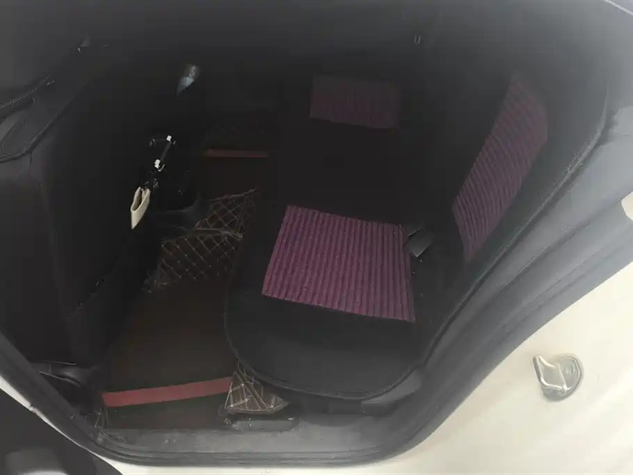 Volkswagen Santana 2015 1.4L Manual Trend Edition фото 11