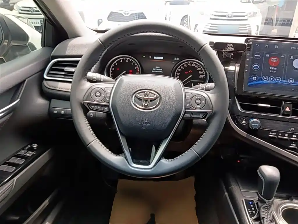 Toyota Camry 2021 2.0G Luxury Edition фото 11