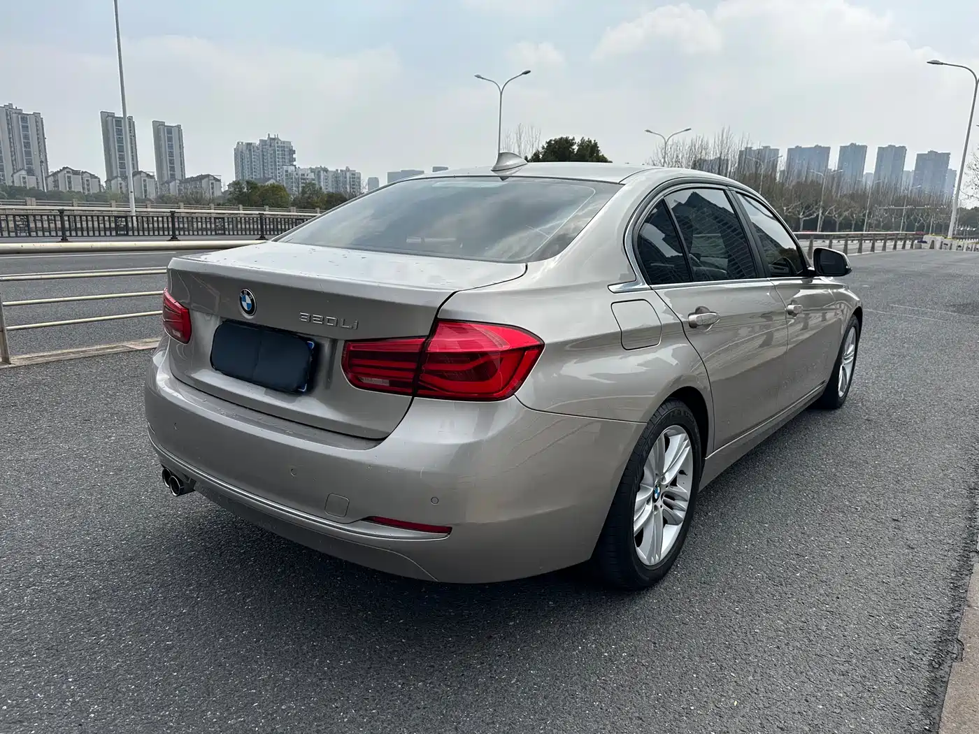 BMW 3 Series 2017 320Li Fashion фото 11