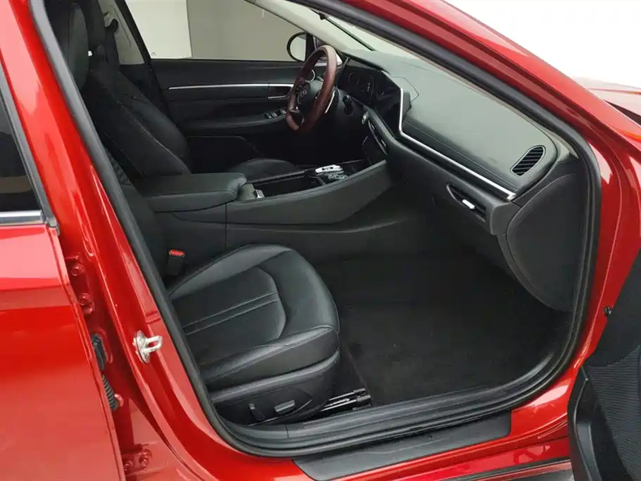 Hyundai Sonata 2020 270TGDi DCT GLS Elite Edition фото 8